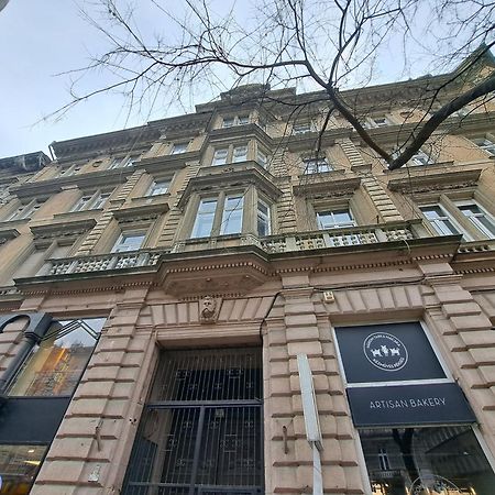 A & E Apartment Budapest Exterior photo